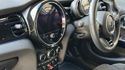 2021 (21) MINI HATCHBACK 1.5 Cooper Sport 5dr 5679853