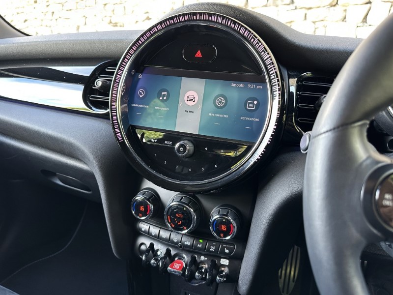 2021 (21) MINI HATCHBACK 1.5 Cooper Sport 5dr  5679860