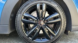 2021 (21) MINI HATCHBACK 1.5 Cooper Sport 5dr 5679884