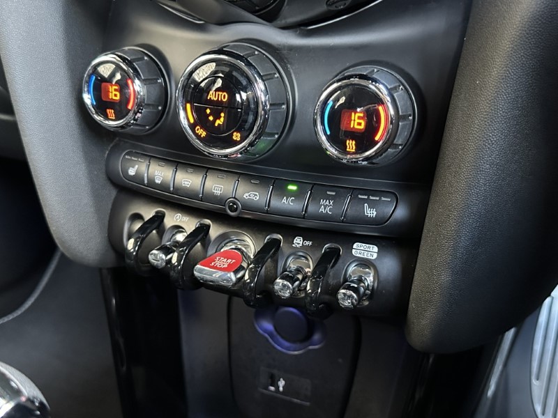 2021 (21) MINI HATCHBACK 1.5 Cooper Sport 5dr  5679839