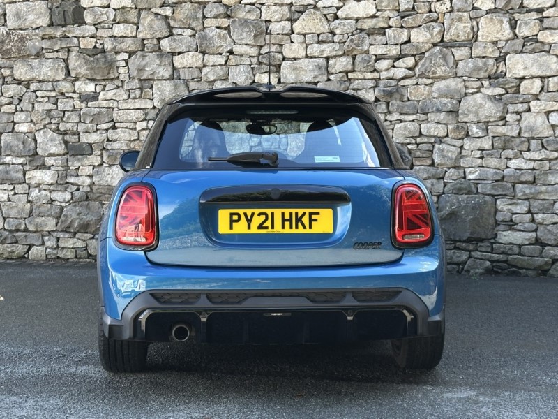 2021 (21) MINI HATCHBACK 1.5 Cooper Sport 5dr  5679861