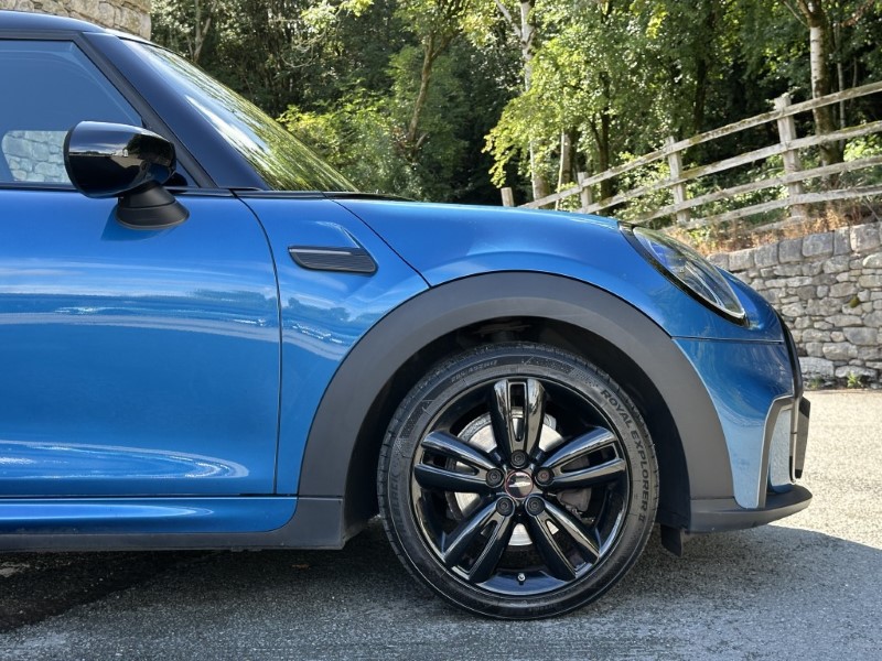 2021 (21) MINI HATCHBACK 1.5 Cooper Sport 5dr  5679883