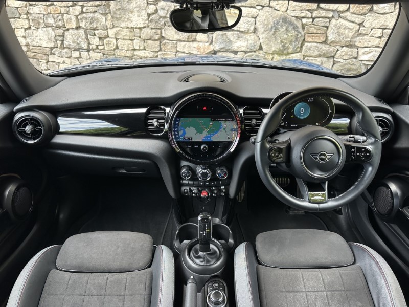 2021 (71) MINI HATCHBACK 1.5 Cooper Sport 3dr Auto 5673098