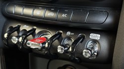 2021 (71) MINI HATCHBACK 1.5 Cooper Sport 3dr Auto 5673064