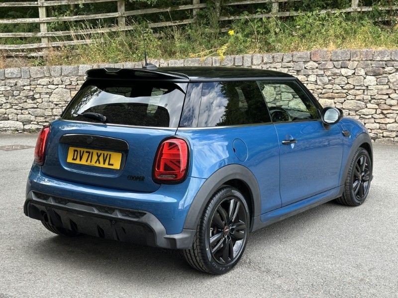 2021 (71) MINI HATCHBACK 1.5 Cooper Sport 3dr Auto 5673115