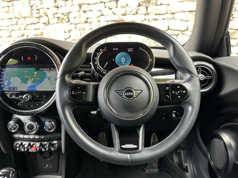 2021 (71) MINI HATCHBACK 1.5 Cooper Sport 3dr Auto 5673097