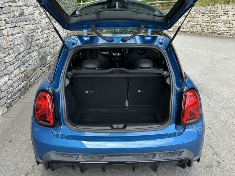 2021 (71) MINI HATCHBACK 1.5 Cooper Sport 3dr Auto 5673054