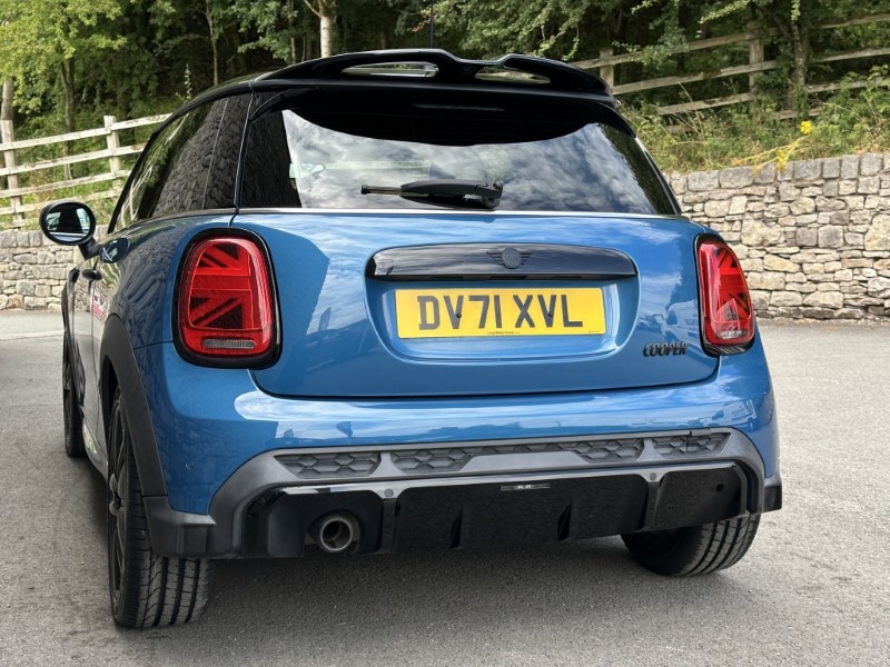 2021 (71) MINI HATCHBACK 1.5 Cooper Sport 3dr Auto 5673050