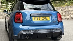 2021 (71) MINI HATCHBACK 1.5 Cooper Sport 3dr Auto 5673050