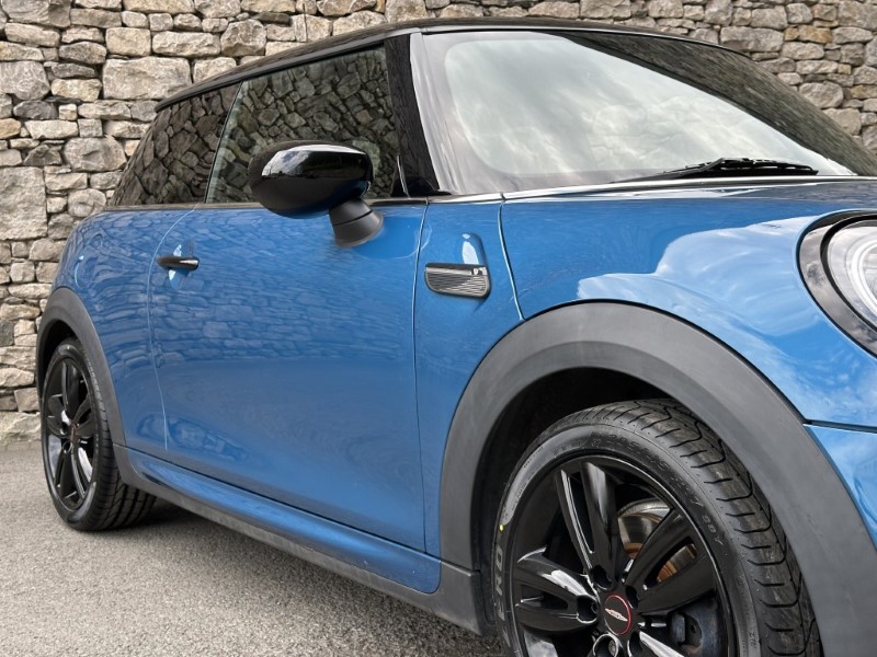 2021 (71) MINI HATCHBACK 1.5 Cooper Sport 3dr Auto 5673114