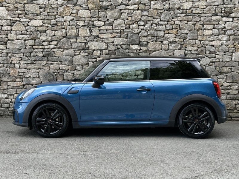 2021 (71) MINI HATCHBACK 1.5 Cooper Sport 3dr Auto 5673074