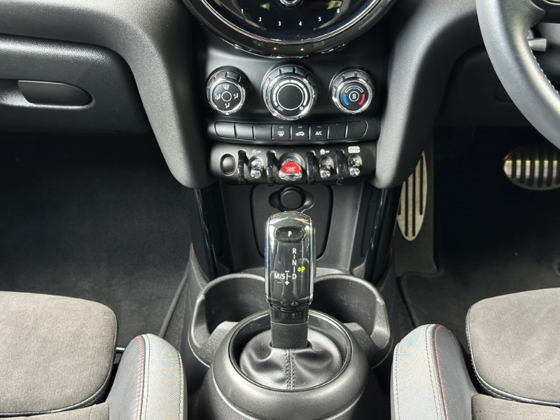 2021 (71) MINI HATCHBACK 1.5 Cooper Sport 3dr Auto 5673095