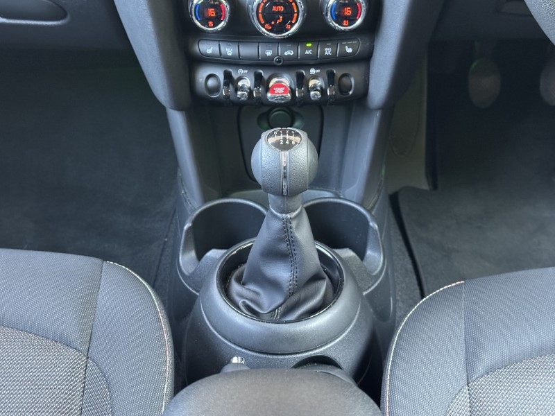 2020 (20) MINI HATCHBACK 1.5 Cooper Classic II 5dr 5653327