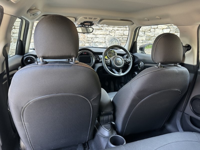 2020 (20) MINI HATCHBACK 1.5 Cooper Classic II 5dr 5653323