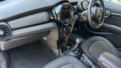 2020 (20) MINI HATCHBACK 1.5 Cooper Classic II 5dr 5653309