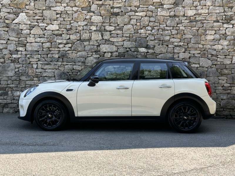 2020 (20) MINI HATCHBACK 1.5 Cooper Classic II 5dr 5653314