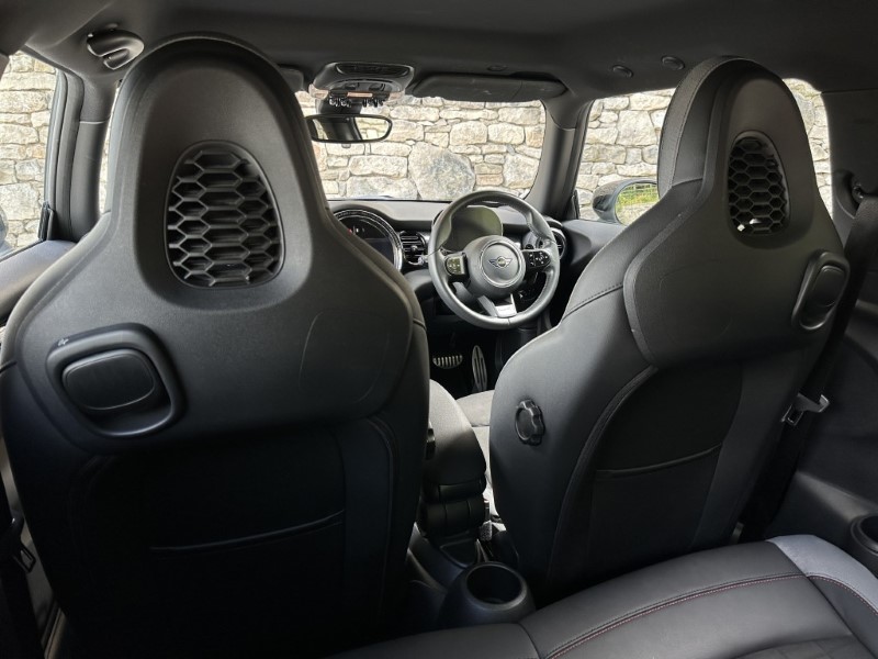 2023 (72) MINI HATCHBACK 2.0 Cooper S Sport 3dr Auto 5670159