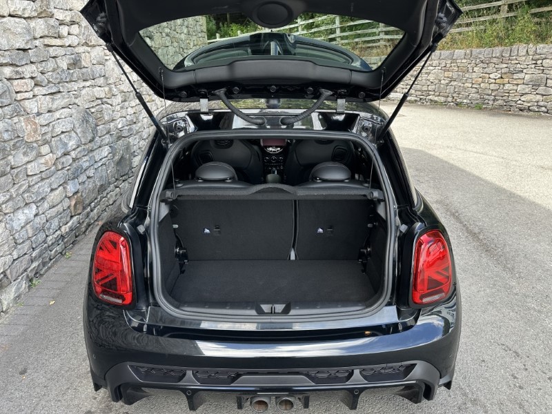 2023 (72) MINI HATCHBACK 2.0 Cooper S Sport 3dr Auto 5670122
