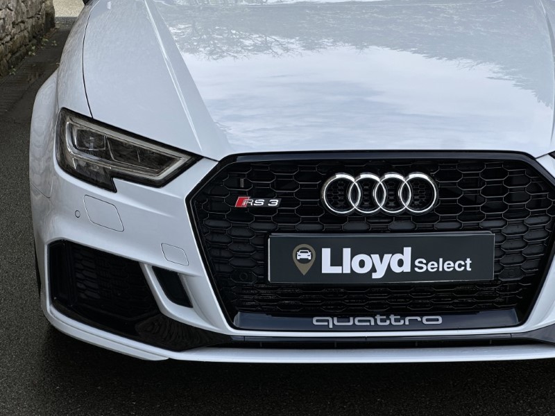 2018 (18) AUDI RS3 2.5 TFSI RS 3 Quattro 4dr S Tronic 5678340