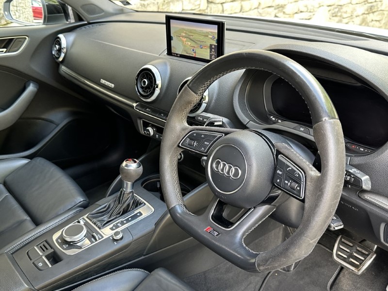 2018 (18) AUDI RS3 2.5 TFSI RS 3 Quattro 4dr S Tronic 5678381