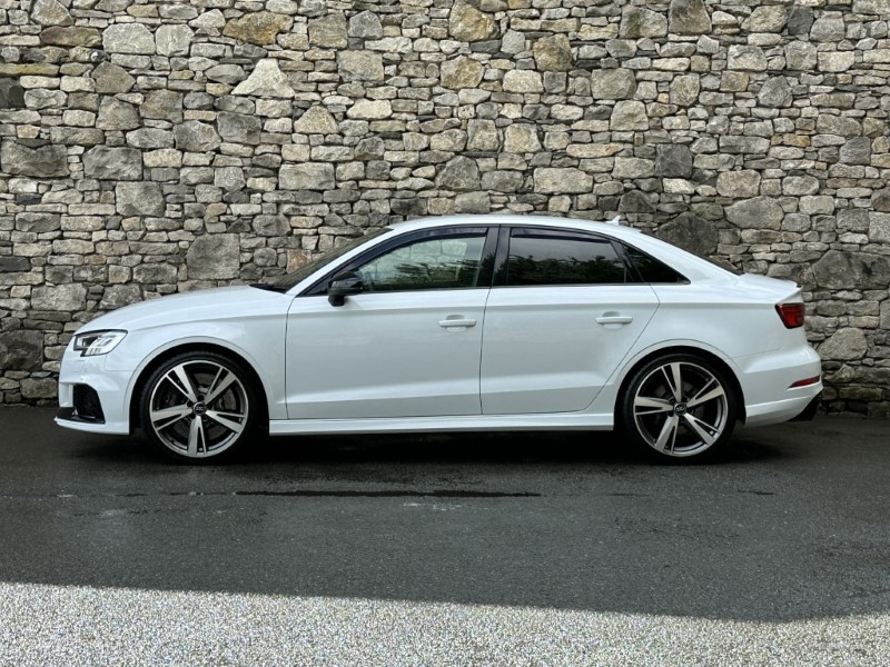 2018 (18) AUDI RS3 2.5 TFSI RS 3 Quattro 4dr S Tronic 5678339