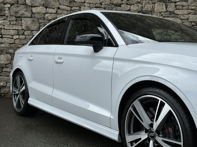 2018 (18) AUDI RS3 2.5 TFSI RS 3 Quattro 4dr S Tronic 5678366