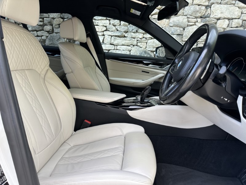 2017 (67) BMW 5 SERIES 520d xDrive M Sport Saloon 5691202