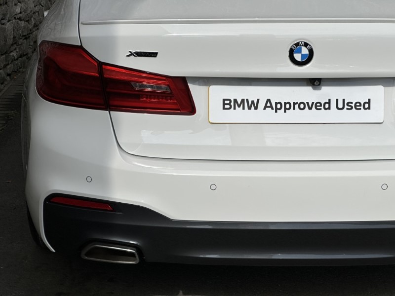 2017 (67) BMW 5 SERIES 520d xDrive M Sport Saloon 5691224
