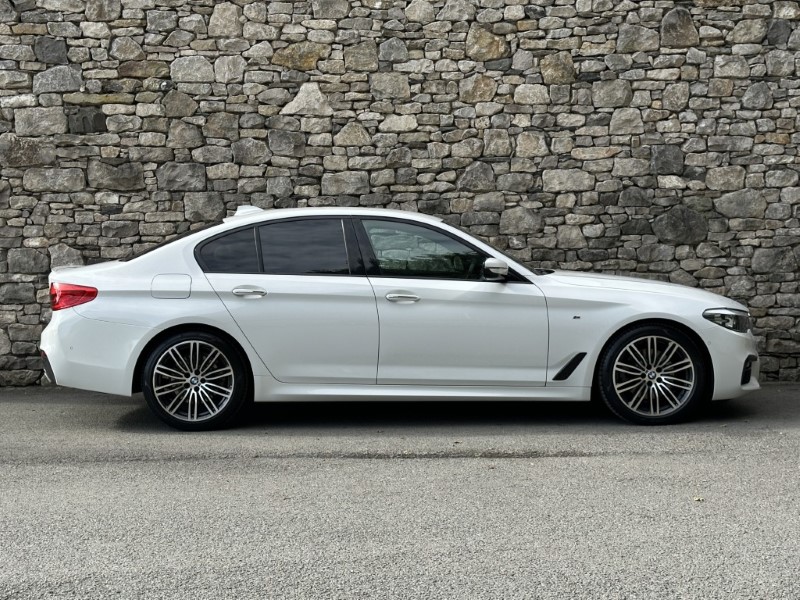 2017 (67) BMW 5 SERIES 520d xDrive M Sport Saloon 5691222