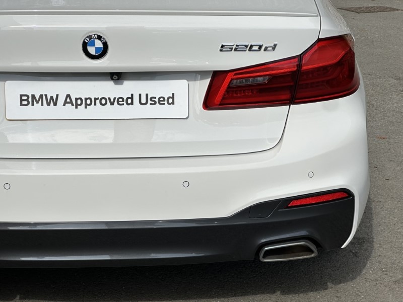 2017 (67) BMW 5 SERIES 520d xDrive M Sport Saloon 5691225