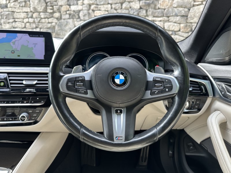 2017 (67) BMW 5 SERIES 520d xDrive M Sport Saloon 5691249
