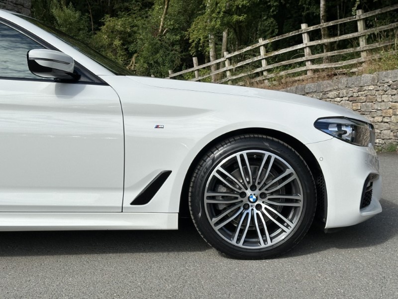 2017 (67) BMW 5 SERIES 520d xDrive M Sport Saloon 5691270