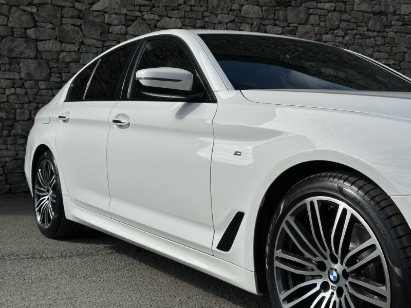 2017 (67) BMW 5 SERIES 520d xDrive M Sport Saloon 5691272