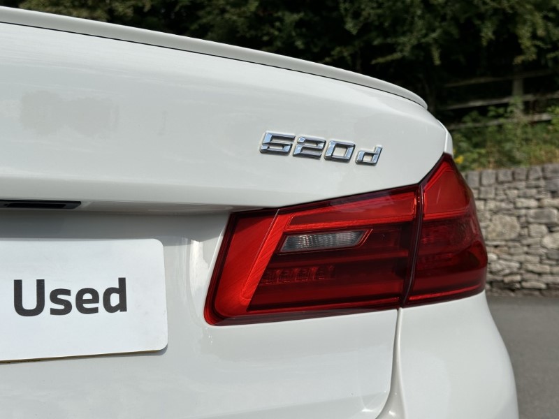 2017 (67) BMW 5 SERIES 520d xDrive M Sport Saloon 5691226