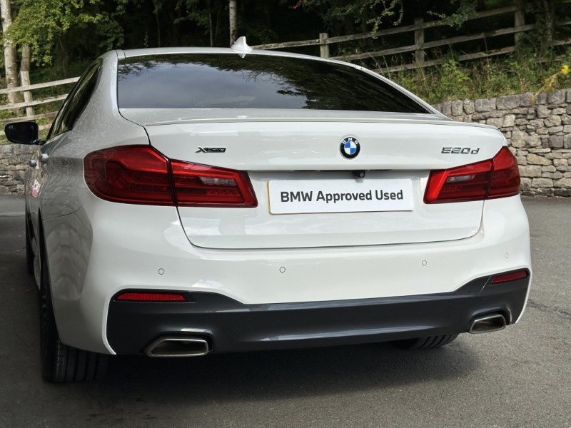 2017 (67) BMW 5 SERIES 520d xDrive M Sport Saloon 5691223