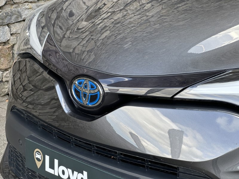2022 (22) TOYOTA C-HR 2.0 Hybrid Excel 5dr CVT 5694312