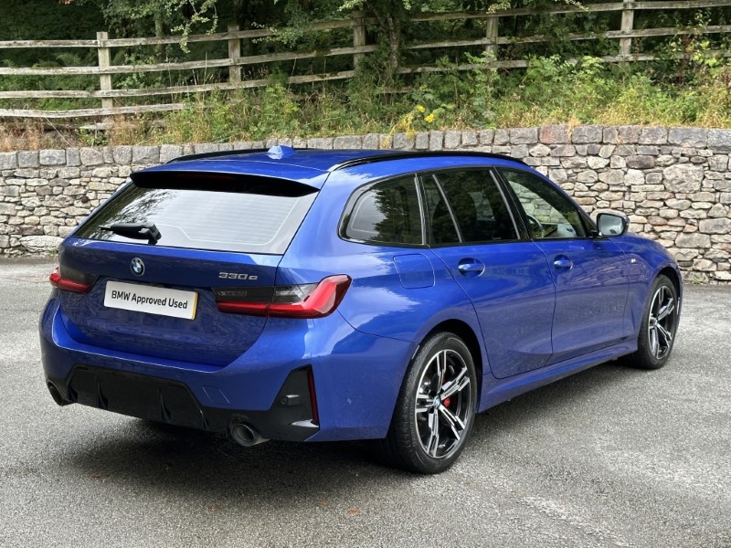 2024 (74) BMW 3 SERIES 330e M Sport 5dr Touring 5687318