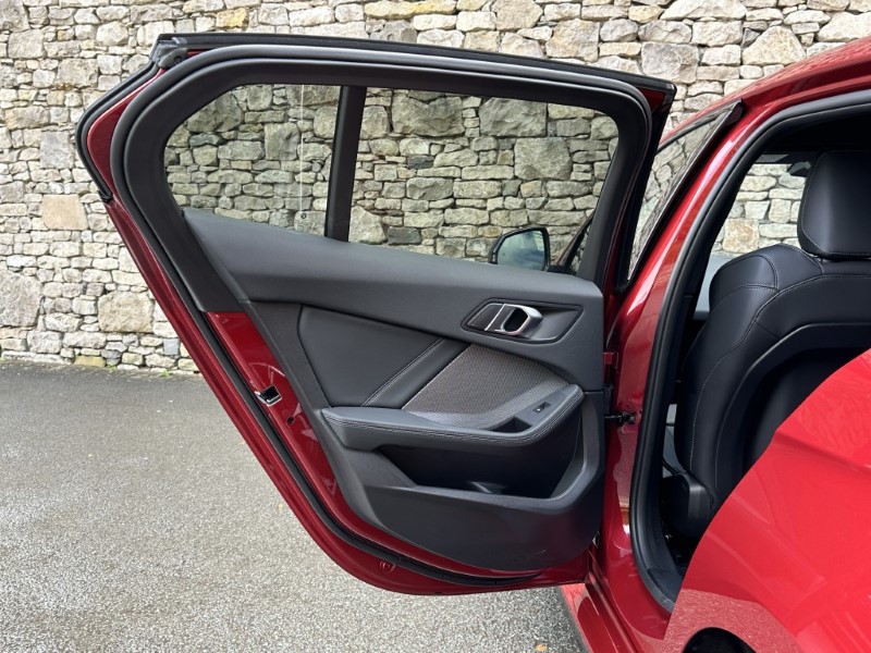 2026 (75) BMW 1 SERIES 120 M Sport 5dr 5683372