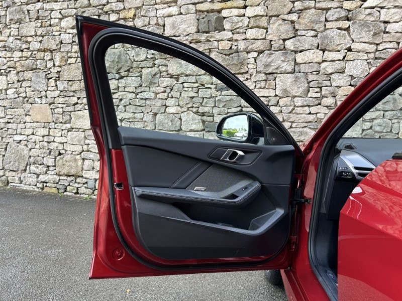 2026 (75) BMW 1 SERIES 120 M Sport 5dr 5683371