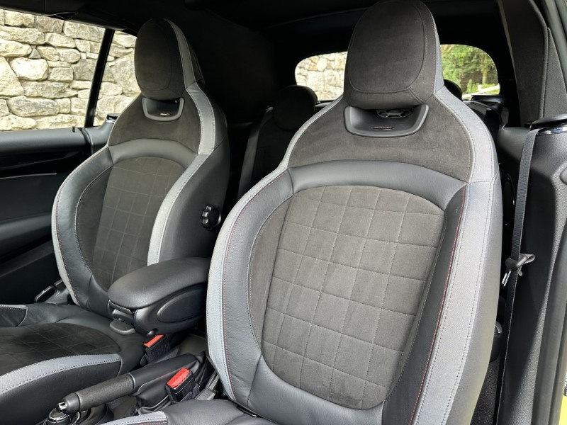 2023 (73) MINI CONVERTIBLE 2.0 Cooper S Sport  5692148