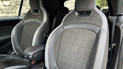 2023 (73) MINI CONVERTIBLE 2.0 Cooper S Sport 5692148