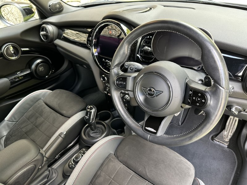 2023 (73) MINI CONVERTIBLE 2.0 Cooper S Sport  5692123