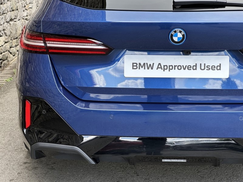 2025 (75) BMW 5 SERIES 530e M Sport 5dr Touring 5696453