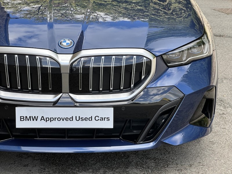 2025 (75) BMW 5 SERIES 530e M Sport 5dr Touring 5696477