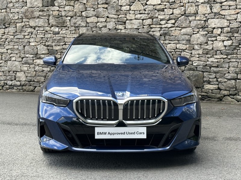 2025 (75) BMW 5 SERIES 530e M Sport 5dr Touring 5696508