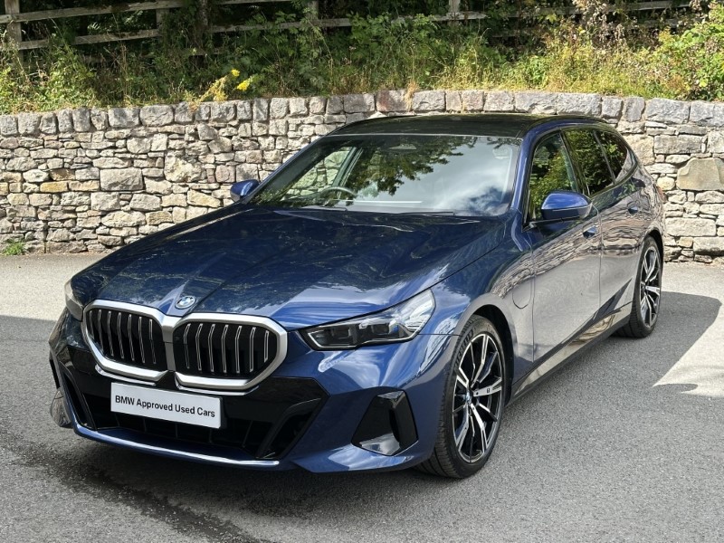 2025 (75) BMW 5 SERIES 530e M Sport 5dr Touring 5697314