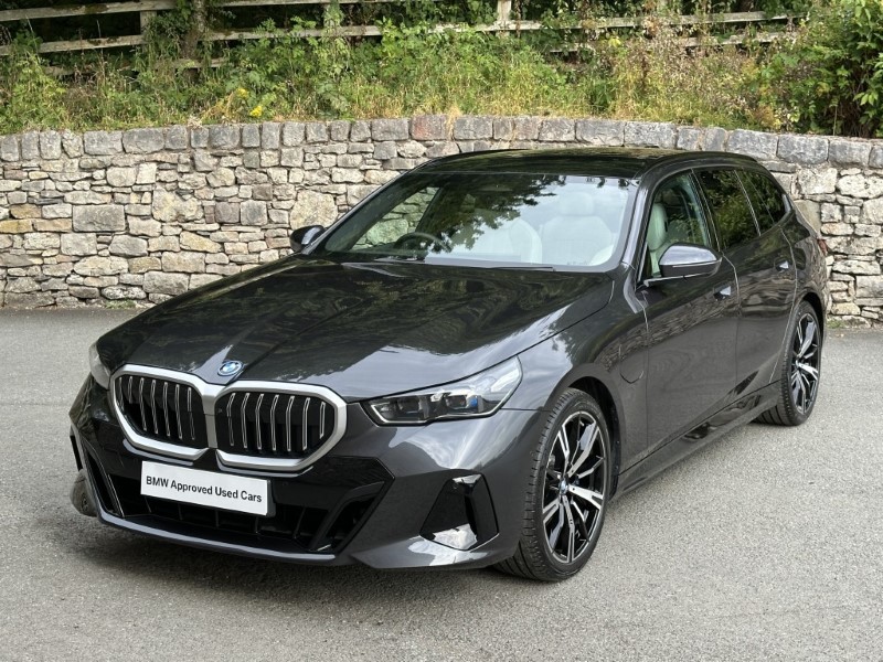2025 (75) BMW 5 SERIES 530e M Sport Touring  5705531