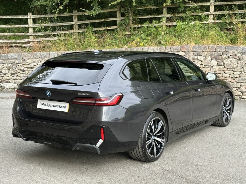 2025 (75) BMW 5 SERIES 530e M Sport Touring  5705549