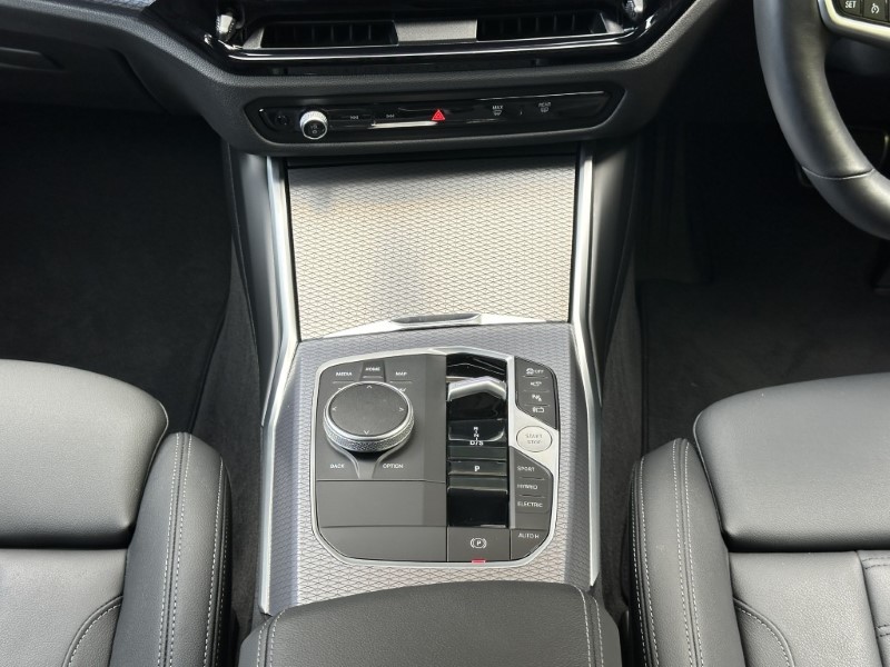 2026 (75) BMW 3 SERIES 330e M Sport Touring  5708462