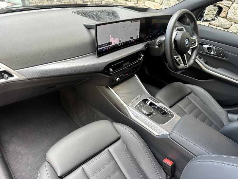 2026 (75) BMW 3 SERIES 330e M Sport Touring  5708441